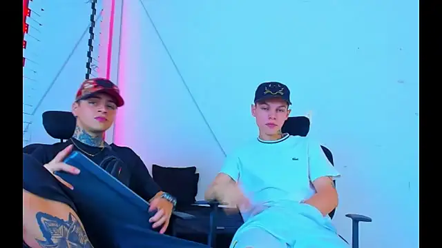 Snapshot of HOT_boy2025 chatting on September 2025 09:01:01 AM HOT boy2025 online show from September 2025 09:01:01 AM