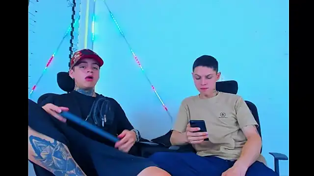 Snapshot of HOT_boy2025 chatting on September 2025 03:32:02 AM HOT boy2025 online show from September 2025 03:32:02 AM