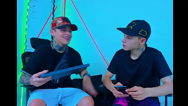 Snapshot of HOT_boy2025 chatting on September 2025 05:05:02 PM HOT boy2025 online show from September 2025 05:05:02 PM