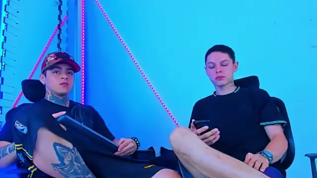 Snapshot of HOT_boy2025 chatting on October 2025 12:30:02 AM HOT boy2025 online show from October 2025 12:30:02 AM