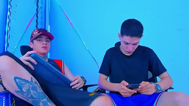 Snapshot of HOT_boy2025 chatting on October 2025 12:36:01 AM HOT boy2025 online show from October 2025 12:36:01 AM