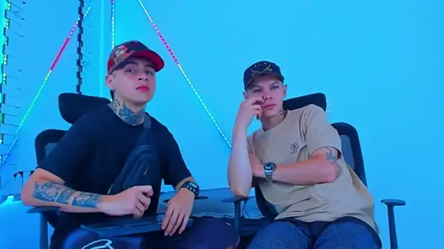 Snapshot of HOT_boy2025 chatting on October 2025 04:46:01 AM HOT boy2025 online show from October 2025 04:46:01 AM