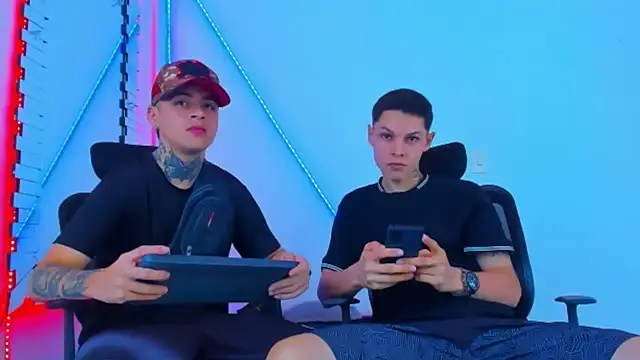 Snapshot of HOT_boy2025 chatting on November 2025 07:38:01 PM HOT boy2025 online show from November 2025 07:38:01 PM