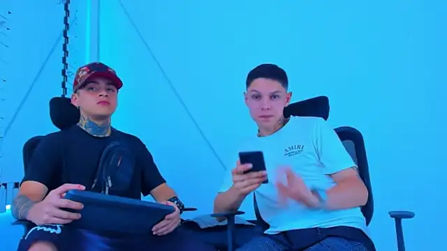 Snapshot of HOT_boy2025 chatting on November 2025 10:09:02 PM HOT boy2025 online show from November 2025 10:09:02 PM