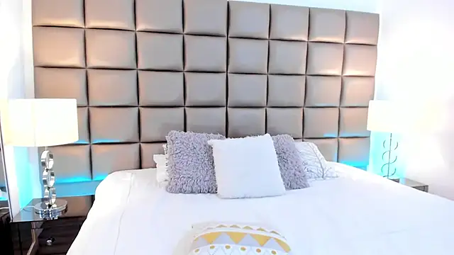 AnnyHizzle online show from February 2025 10:25:01 PM