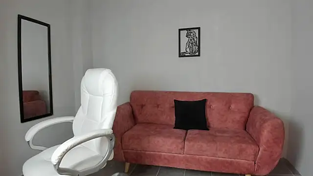 Alice23jones online show from February 2025 09:29:01 PM