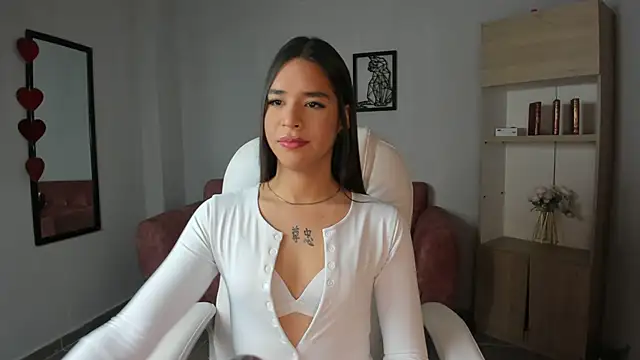 Alice23jones online show from March 2025 12:35:02 PM