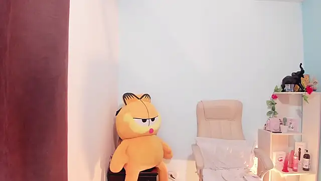 Snapshot of little-eli chatting on January 2025 07:10:02 PM little-eli online show from January 2025 07:10:02 PM