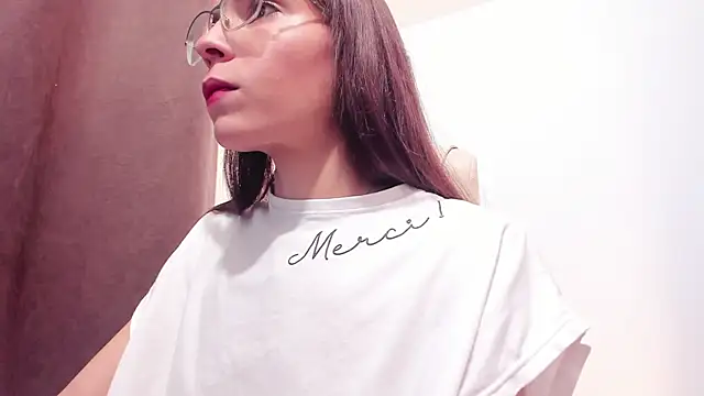 Snapshot of little-eli chatting on January 2025 07:08:01 PM little-eli online show from January 2025 07:08:01 PM