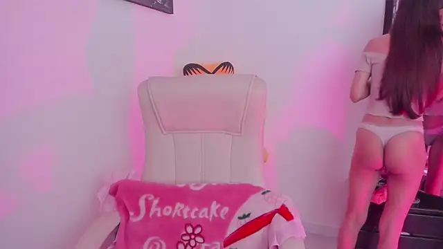 Snapshot of little-eli chatting on February 2025 07:10:02 PM little-eli online show from February 2025 07:10:02 PM