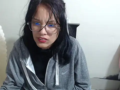 Snapshot of home_vlak chatting on October 2025 04:48:02 PM home vlak online show from October 2025 04:48:02 PM