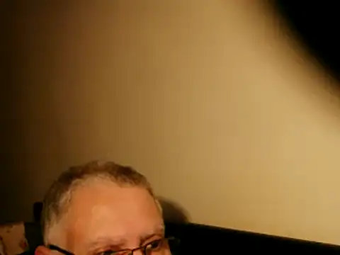 Snapshot of 100Tauros chatting on February 2025 08:41:01 PM 100Tauros online show from February 2025 08:41:01 PM