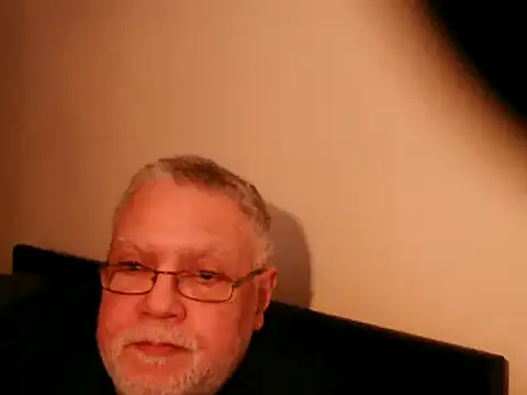 Snapshot of 100Tauros chatting on February 2025 12:23:02 PM 100Tauros online show from February 2025 12:23:02 PM