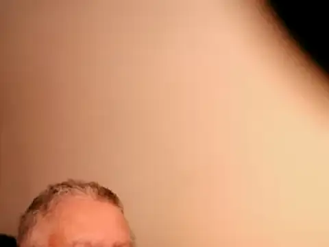 Snapshot of 100Tauros chatting on March 2025 09:33:02 AM 100Tauros online show from March 2025 09:33:02 AM