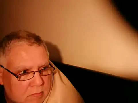 Snapshot of 100Tauros chatting on March 2025 07:22:01 PM 100Tauros online show from March 2025 07:22:01 PM