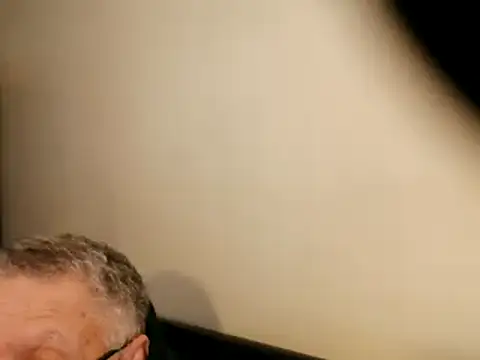 Snapshot of 100Tauros chatting on March 2025 02:29:01 PM 100Tauros online show from March 2025 02:29:01 PM