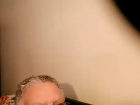 Snapshot of 100Tauros chatting on March 2025 02:34:01 PM 100Tauros online show from March 2025 02:34:01 PM