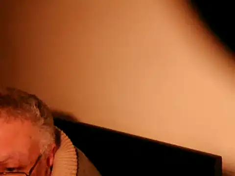 Snapshot of 100Tauros chatting on March 2025 02:19:01 AM 100Tauros online show from March 2025 02:19:01 AM