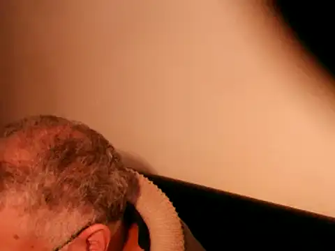 Snapshot of 100Tauros chatting on March 2025 05:36:01 PM 100Tauros online show from March 2025 05:36:01 PM