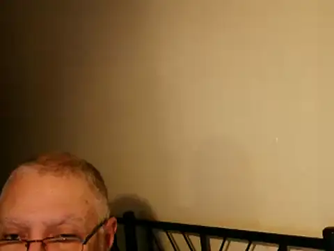 Snapshot of 100Tauros chatting on September 2025 05:45:01 PM 100Tauros online show from September 2025 05:45:01 PM