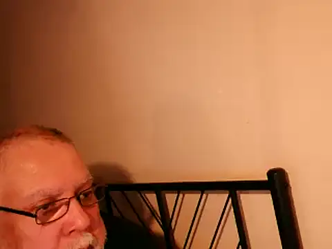 Snapshot of 100Tauros chatting on September 2025 05:51:02 AM 100Tauros online show from September 2025 05:51:02 AM