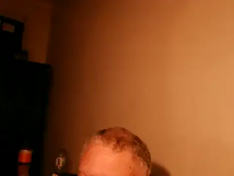 Snapshot of 100Tauros chatting on October 2025 06:23:01 AM 100Tauros online show from October 2025 06:23:01 AM