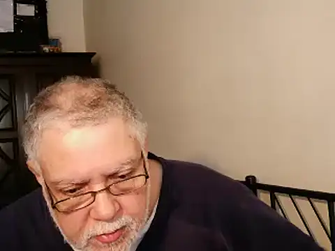 Snapshot of 100Tauros chatting on October 2025 10:38:01 AM 100Tauros online show from October 2025 10:38:01 AM