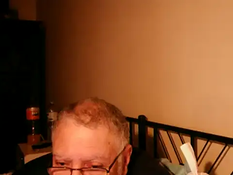 Snapshot of 100Tauros chatting on October 2025 04:01:01 AM 100Tauros online show from October 2025 04:01:01 AM