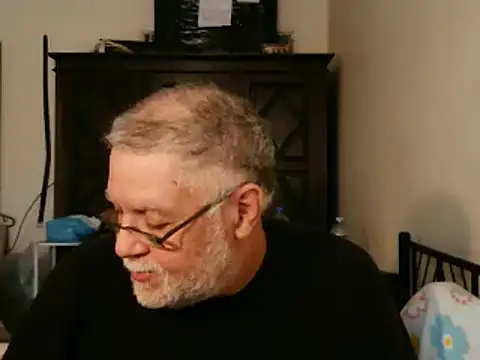 Snapshot of 100Tauros chatting on October 2025 12:19:01 PM 100Tauros online show from October 2025 12:19:01 PM