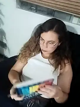 gigi stephans online show from April 2026 02:55:01 AM