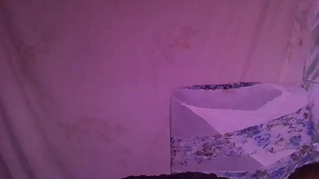 Snapshot of Hot_Caro chatting on May 2026 03:52:02 PM Hot Caro online show from May 2026 03:52:02 PM