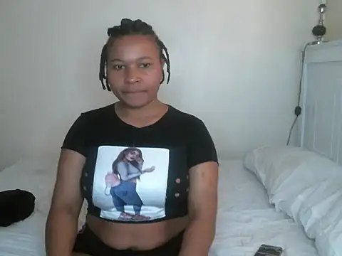 R-thequeen online show from December 2024 10:32:02 AM