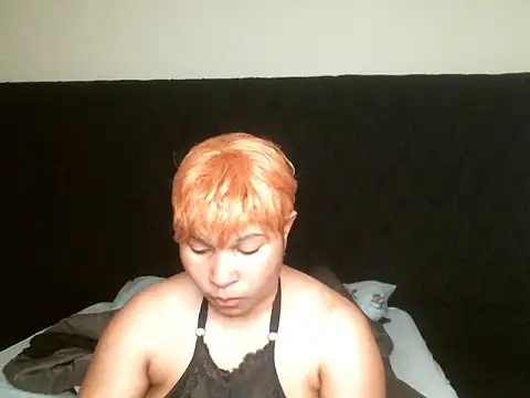 R-thequeen online show from October 2025 07:05:02 AM