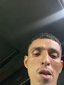 Snapshot of broklinguga chatting on November 2025 10:37:02 AM broklinguga online show from November 2025 10:37:02 AM