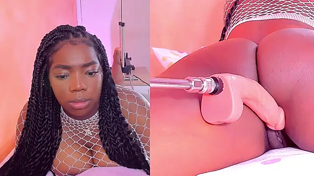 zoeethompson cm online show from April 2026 10:52:02 AM