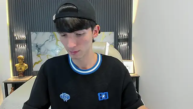 Jake evans online show from October 2025 07:56:01 PM