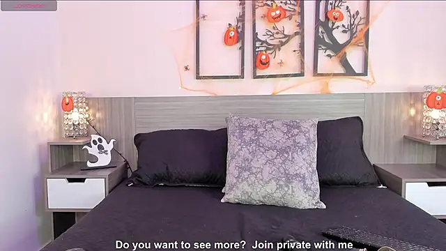 SkinnyFoxy online show from October 2025 08:10:01 PM