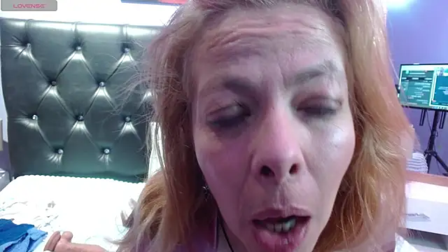 Snapshot of sophia_ny chatting on January 2025 10:07:02 PM sophia ny online show from January 2025 10:07:02 PM