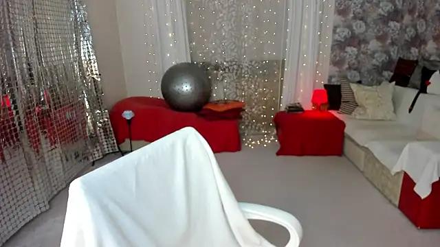 KarinaSweeety online show from October 2025 05:48:01 AM