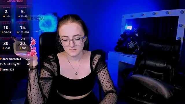 liana kisses online show from January 2025 03:58:01 PM