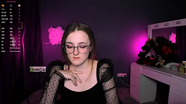 liana kisses online show from February 2025 02:53:01 AM