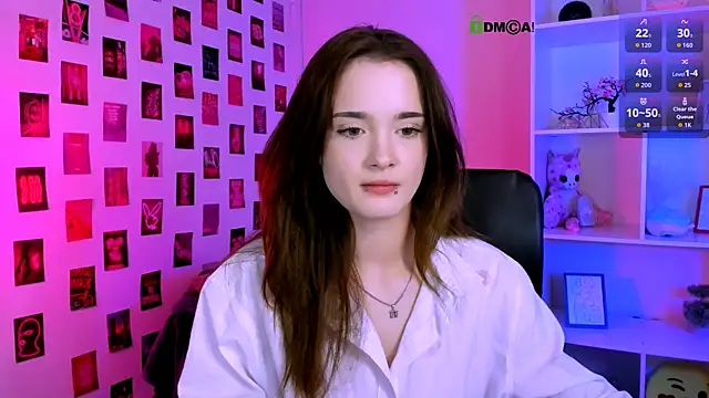 liana kisses online show from July 2026 06:32:01 PM