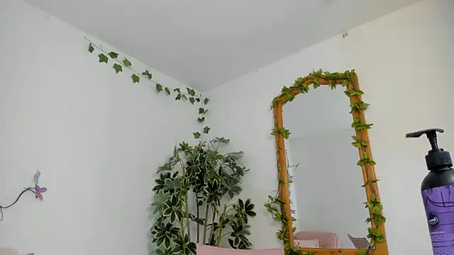 BarbaraKnox  online show from July 2026 06:03:01 PM