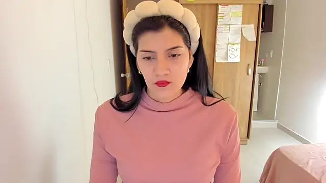 Snapshot of misstoya chatting on February 2025 01:15:02 AM misstoya online show from February 2025 01:15:02 AM