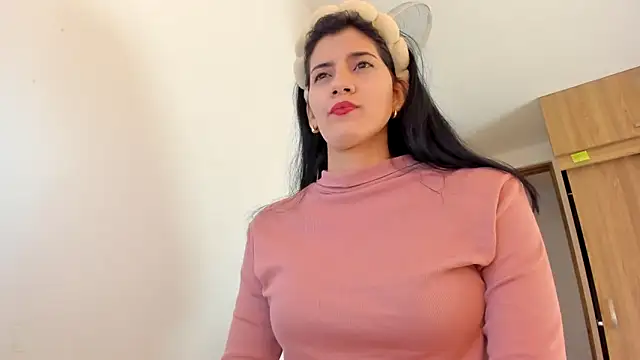 Snapshot of misstoya chatting on February 2025 04:16:02 AM misstoya online show from February 2025 04:16:02 AM