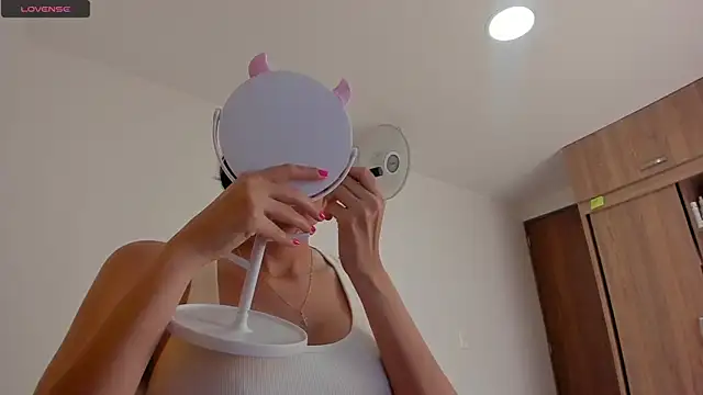 Snapshot of misstoya chatting on March 2025 01:16:01 AM misstoya online show from March 2025 01:16:01 AM