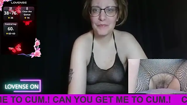 Snapshot of PernillaGirl chatting on February 2026 05:44:02 PM PernillaGirl online show from February 2026 05:44:02 PM