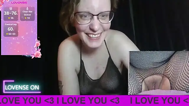 Snapshot of PernillaGirl chatting on March 2026 07:20:02 PM PernillaGirl online show from March 2026 07:20:02 PM