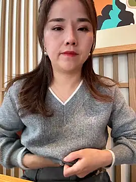 Efangfang online show from December 2024 04:22:02 AM