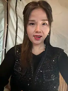 Efangfang online show from December 2024 10:45:02 AM